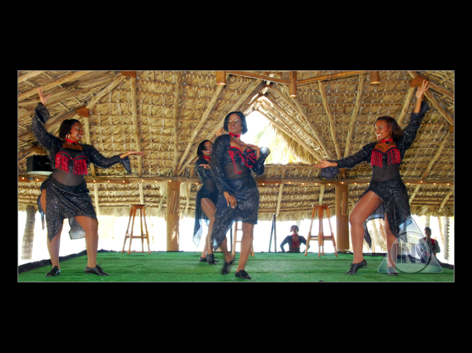 muscle_beach_2011_01-013