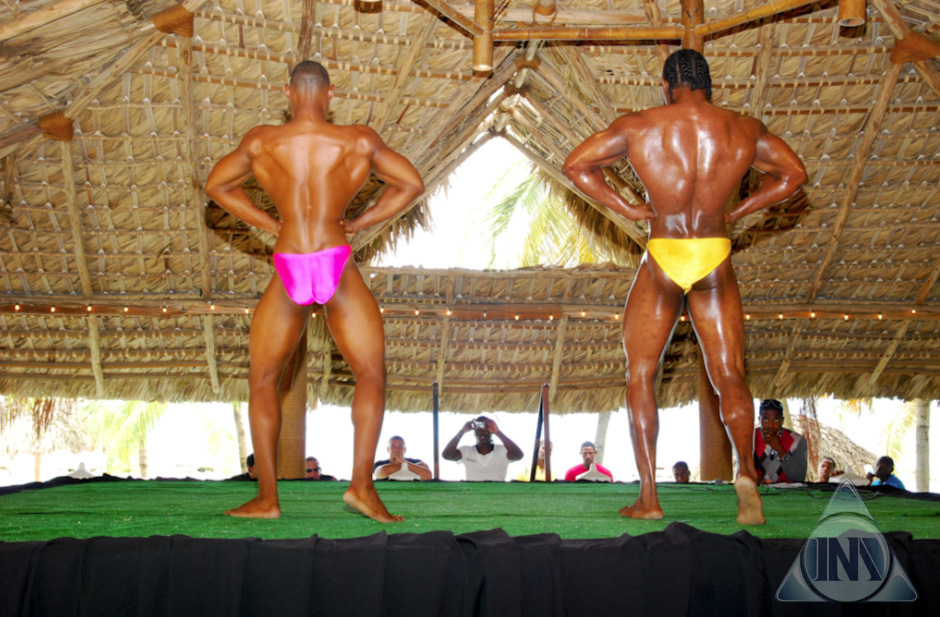 muscle_beach_2011_01-103